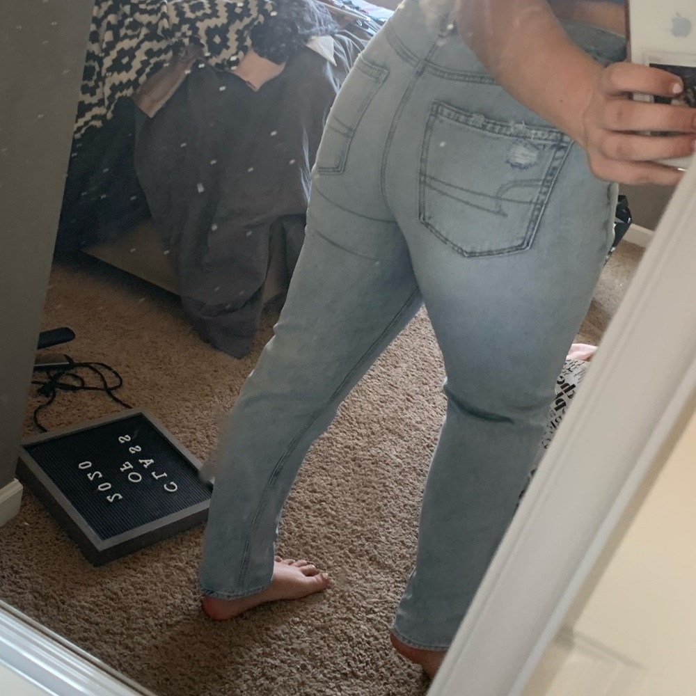 American eagle mom jeans